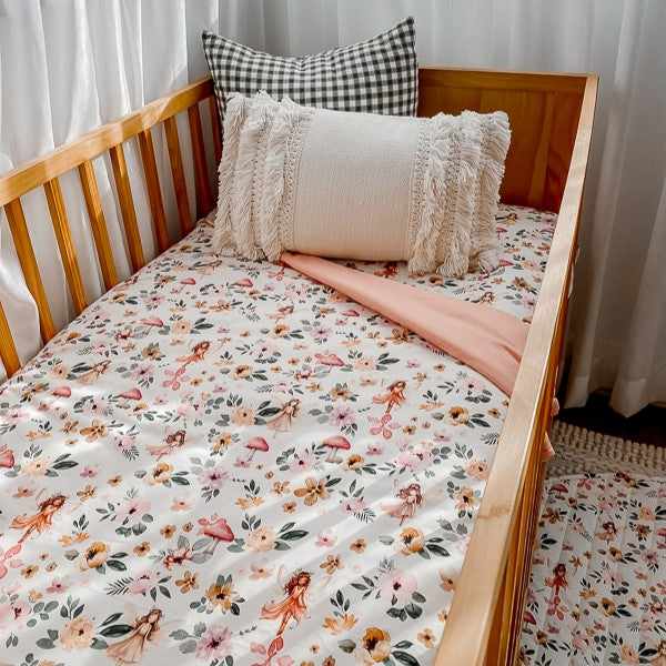 Cot coverlet hotsell