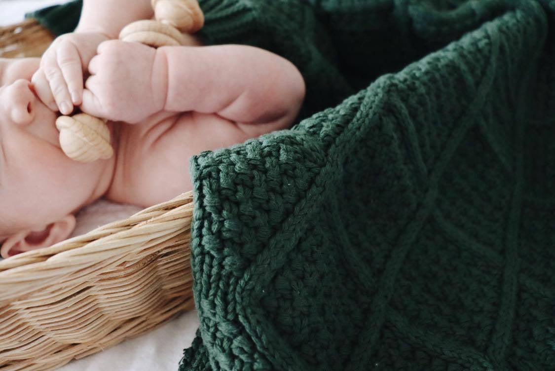 Organic Knitted Baby Blanket for Sustainable and Stylish Nurseries